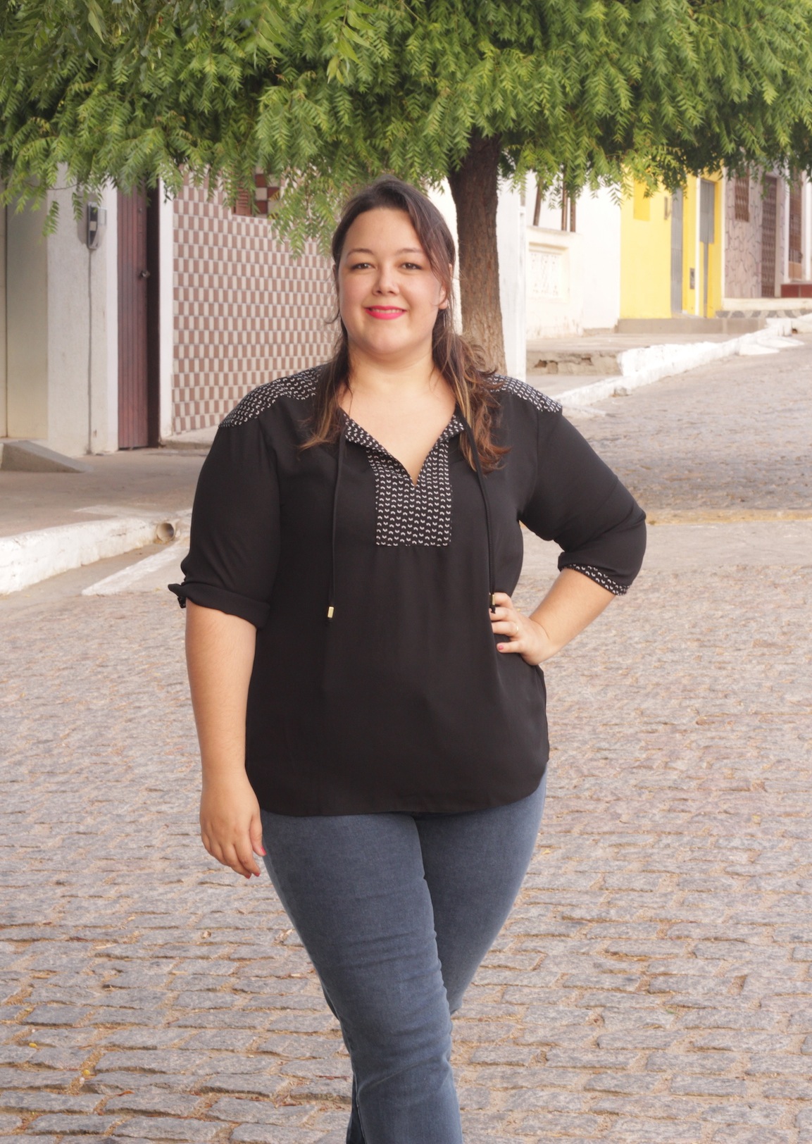 look plus size camisa crepe e jeans gk 2